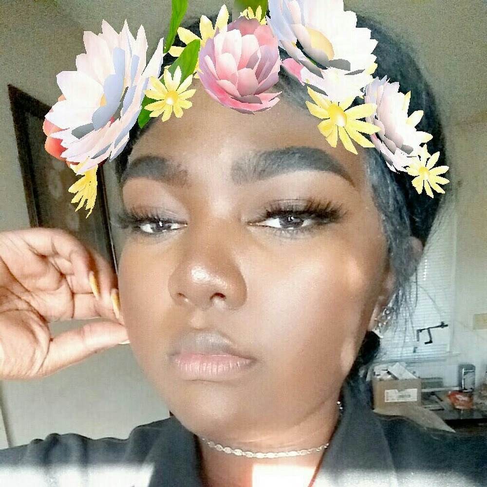 Meet your Posher, Noelani